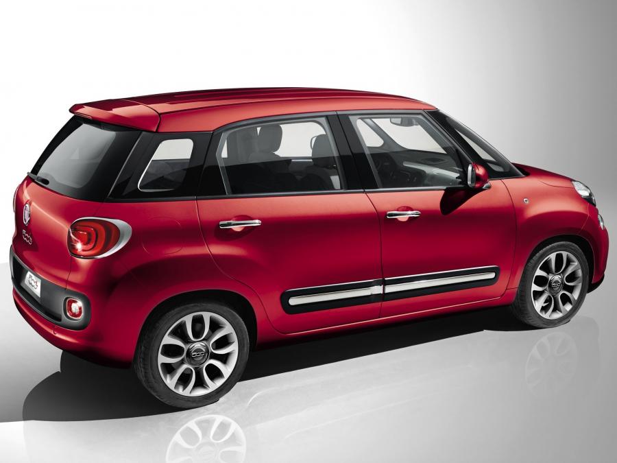  Fiat 500L 2012 года  (фото 79 из 84)